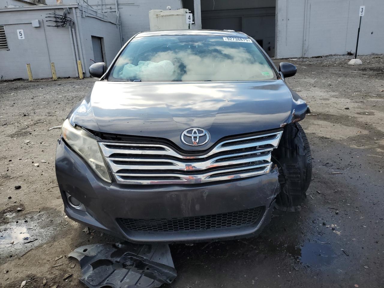 2010 Toyota Venza - Image 5