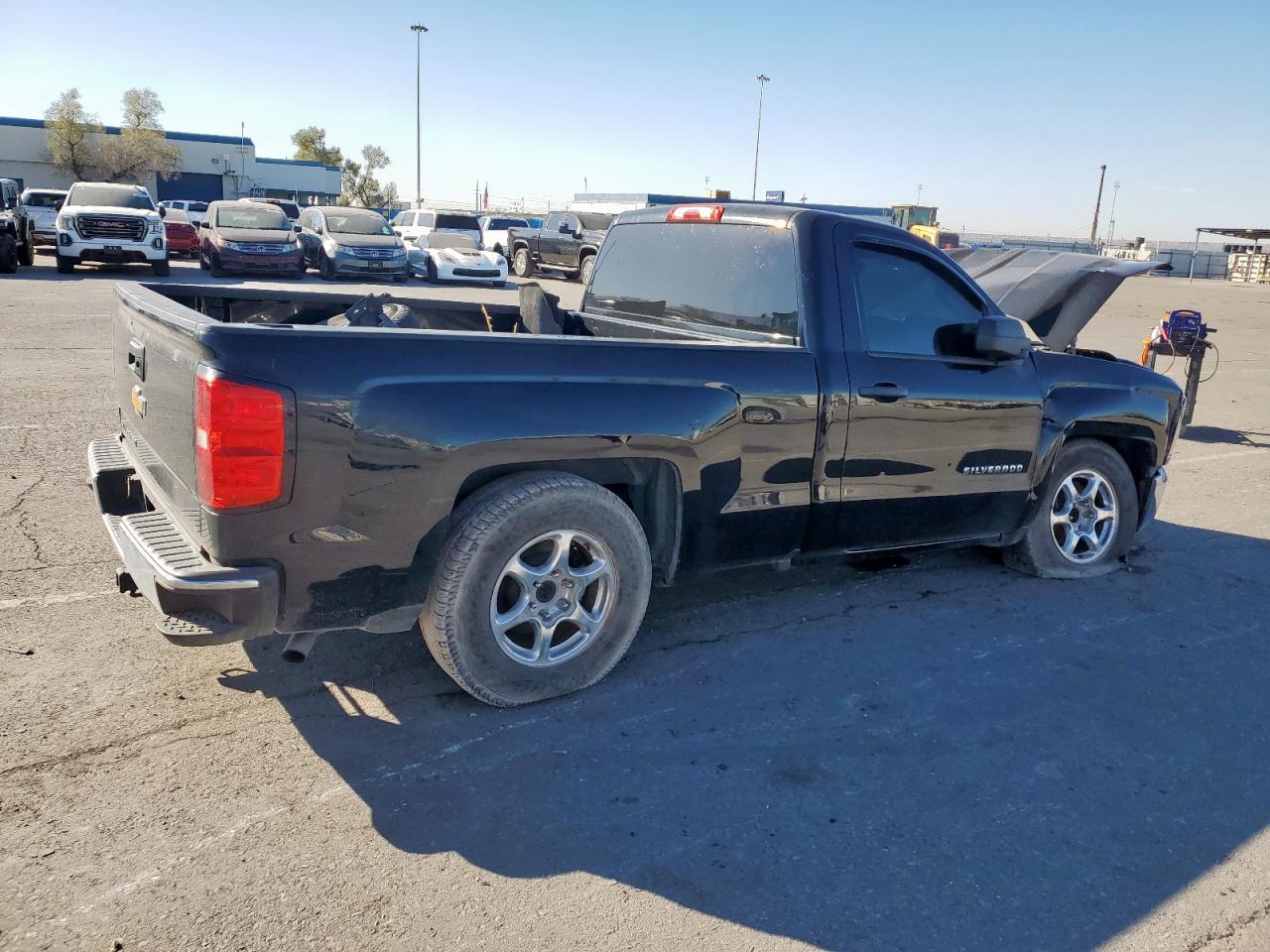 2016 Chevrolet Silverado C1500 - Image 3