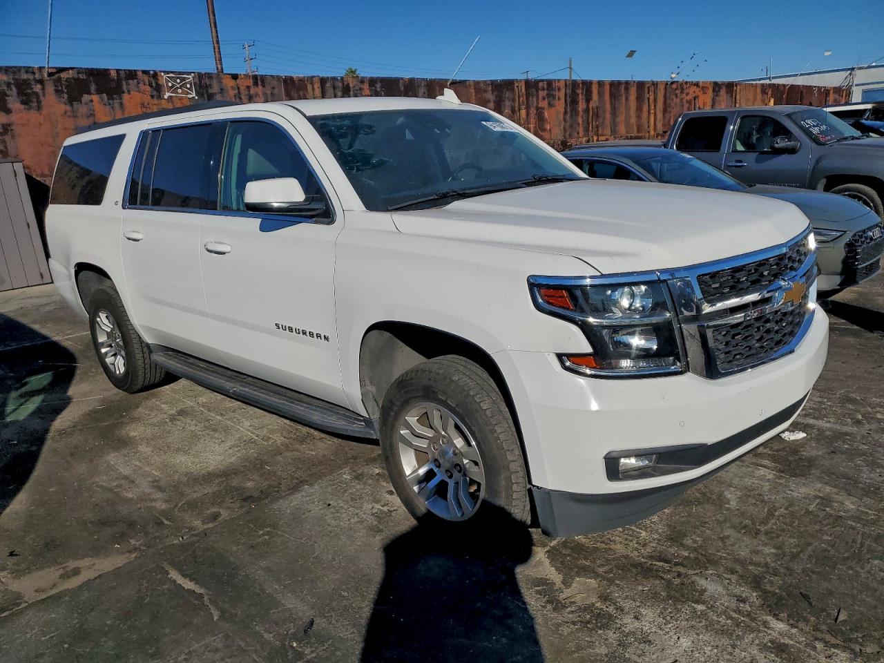 2020 Chevrolet Suburban C1500 Lt - Фото 4
