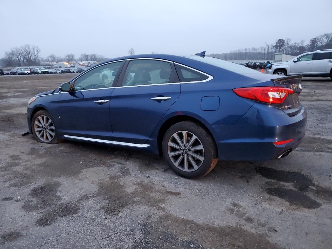 2017 Hyundai Sonata Sport - Image 2