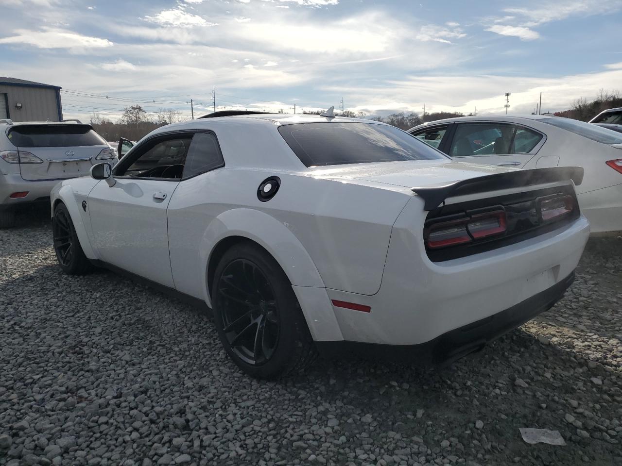 2018 Dodge Challenger Srt Hellcat - Image 2
