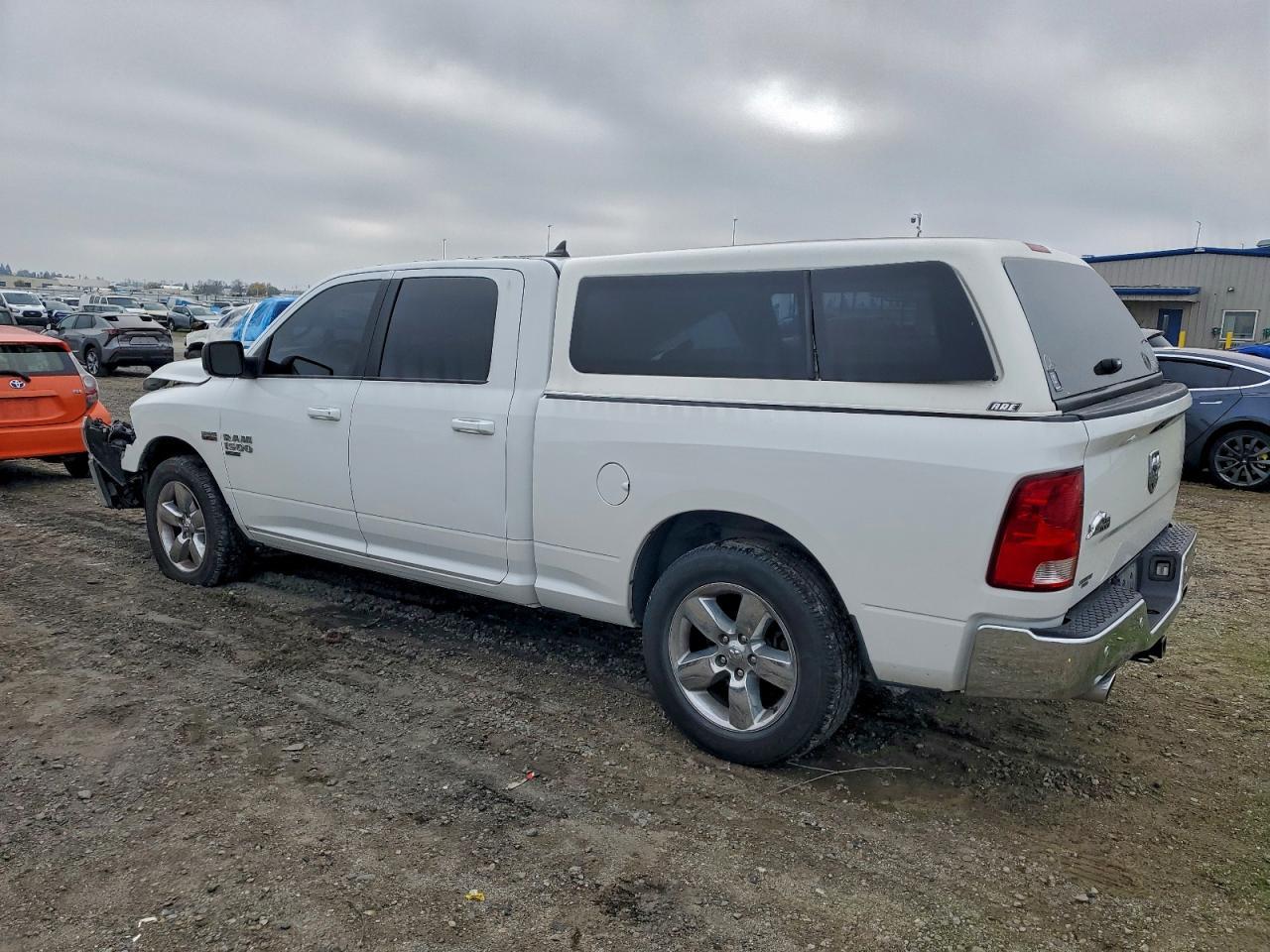 2019 Ram 1500 Classic Slt - Image 2