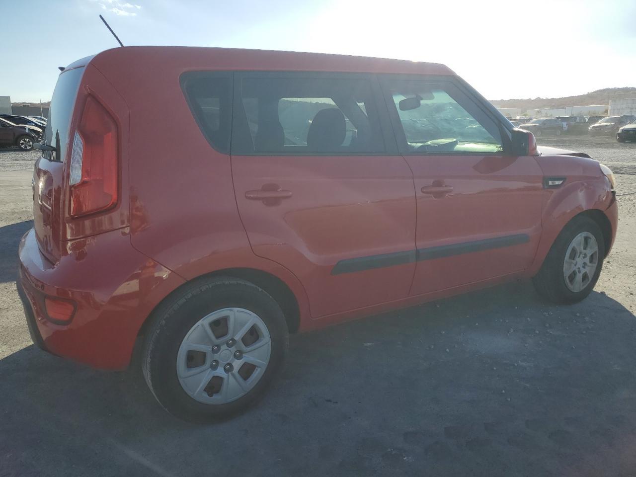 2013 Kia Soul Base - Image 3