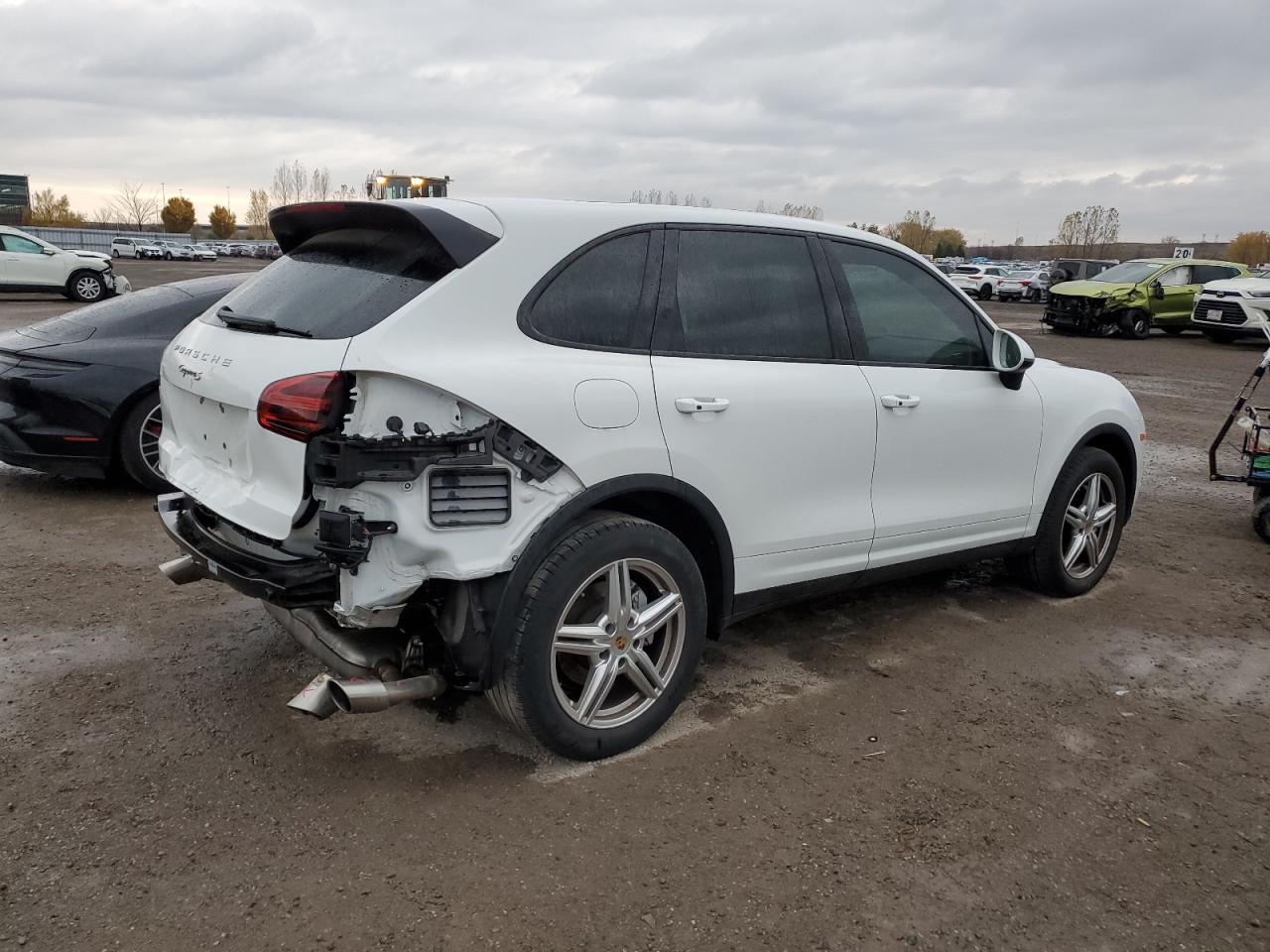 2016 Porsche Cayenne S - Фото 3