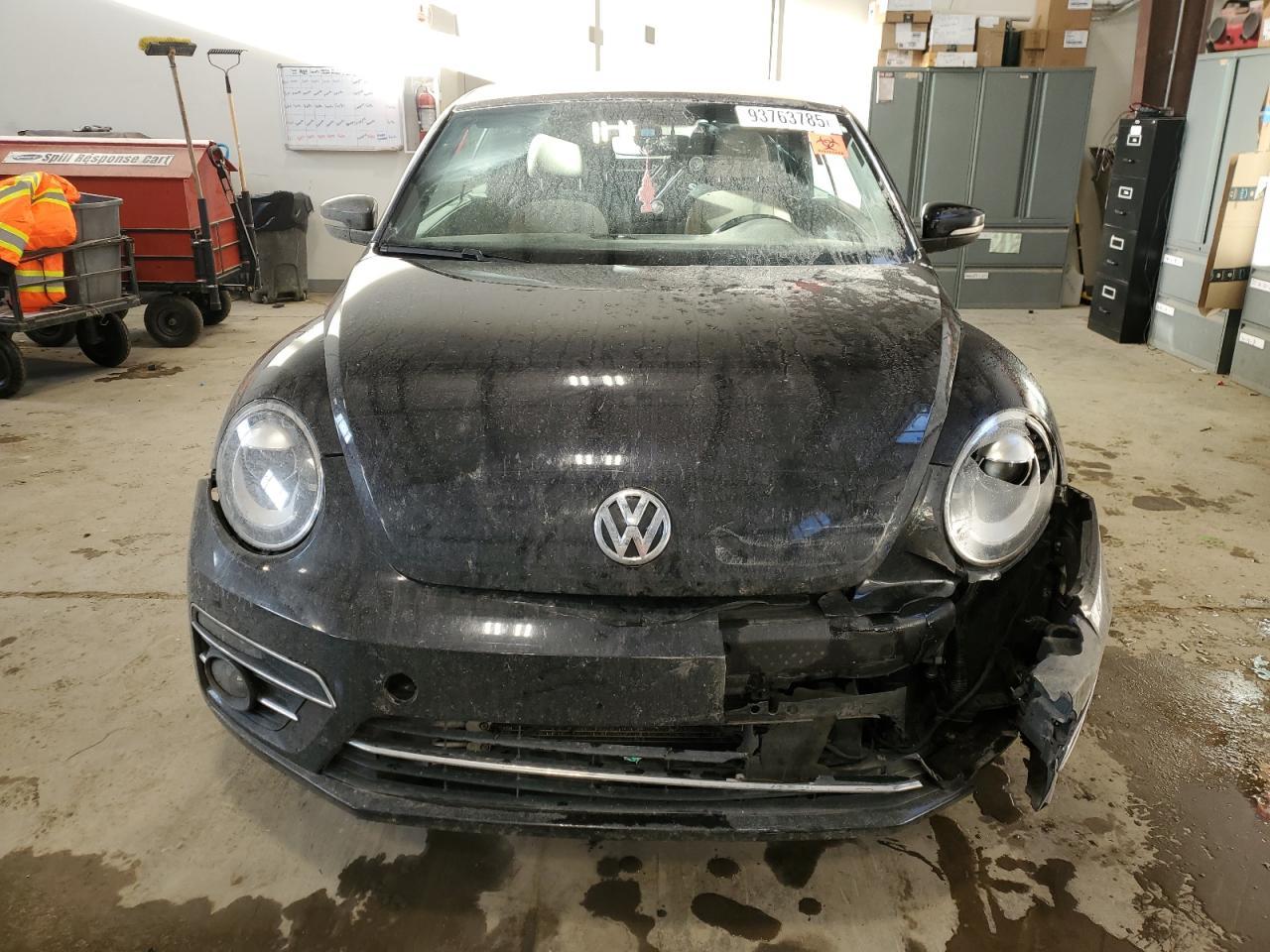 2018 Volkswagen Beetle S - Фото 5
