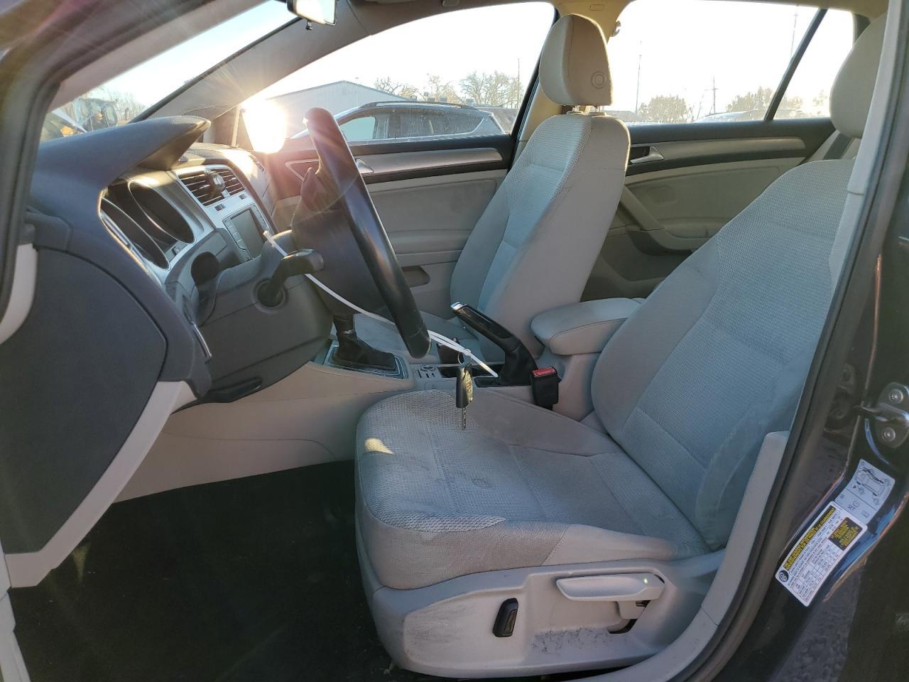 2016 Volkswagen Golf S/Se - Image 7