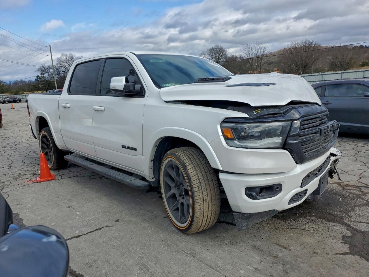 2020 Ram 1500 Laramie - Image 4