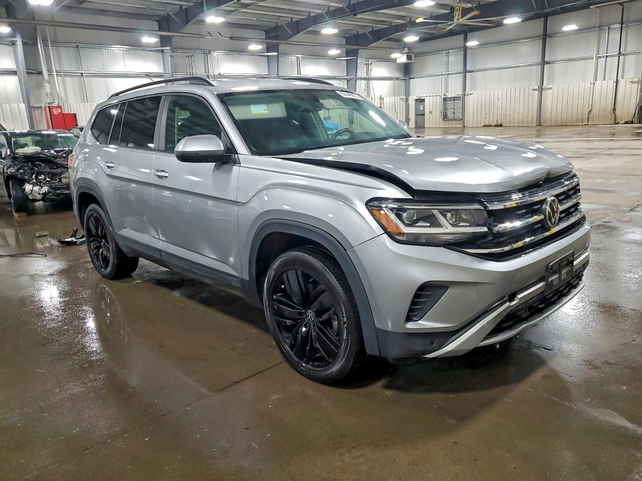 2022 Volkswagen Atlas Se - Image 4