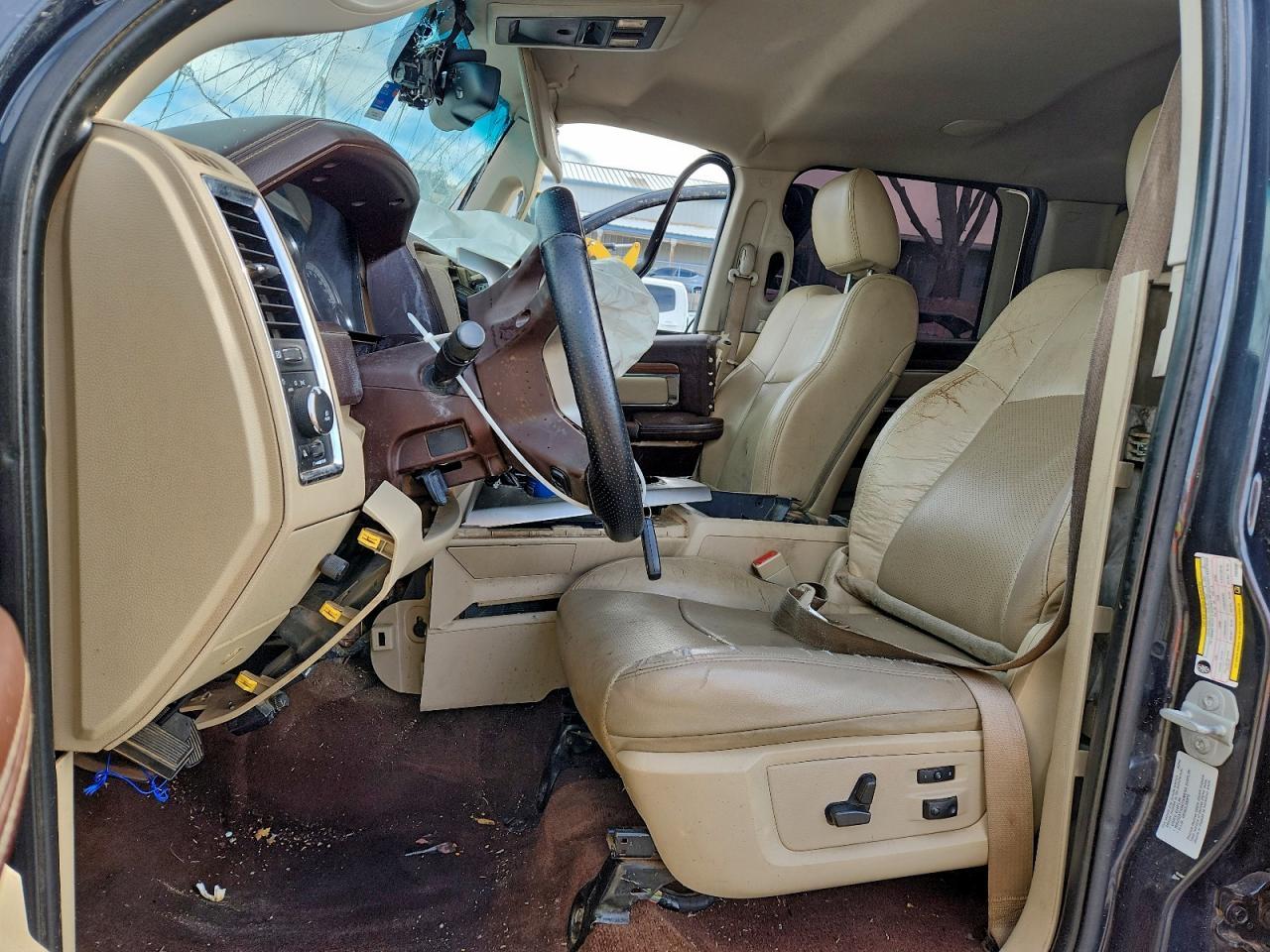 2015 Ram 2500 Laramie - Фото 7