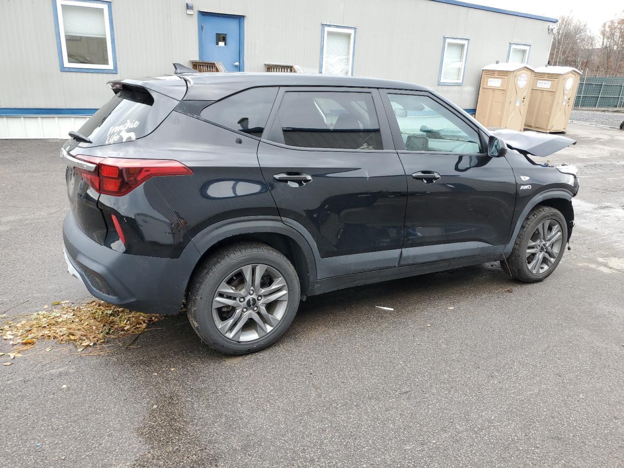 2023 Kia Seltos Lx - Image 3