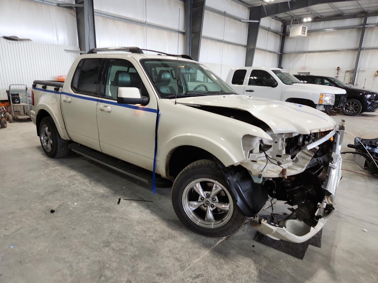 2010 Ford Explorer Sport Trac Limited - Фото 4