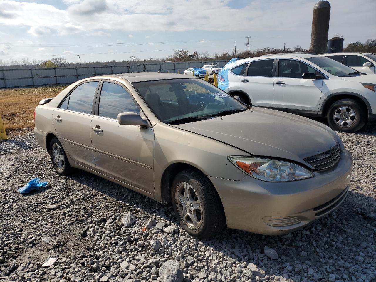 2002 Toyota Camry Le - Фото 4
