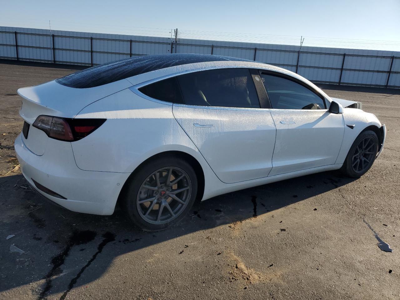 2019 Tesla Model 3 - Фото 3