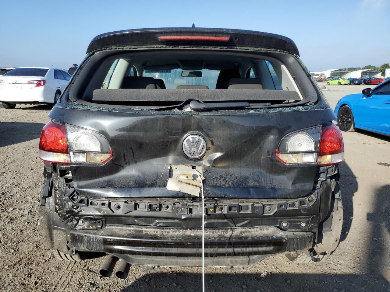 2012 Volkswagen Golf - Image 6