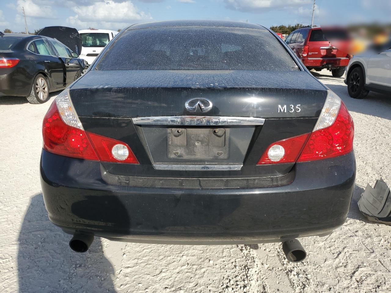 2007 Infiniti M35 Base - Image 6