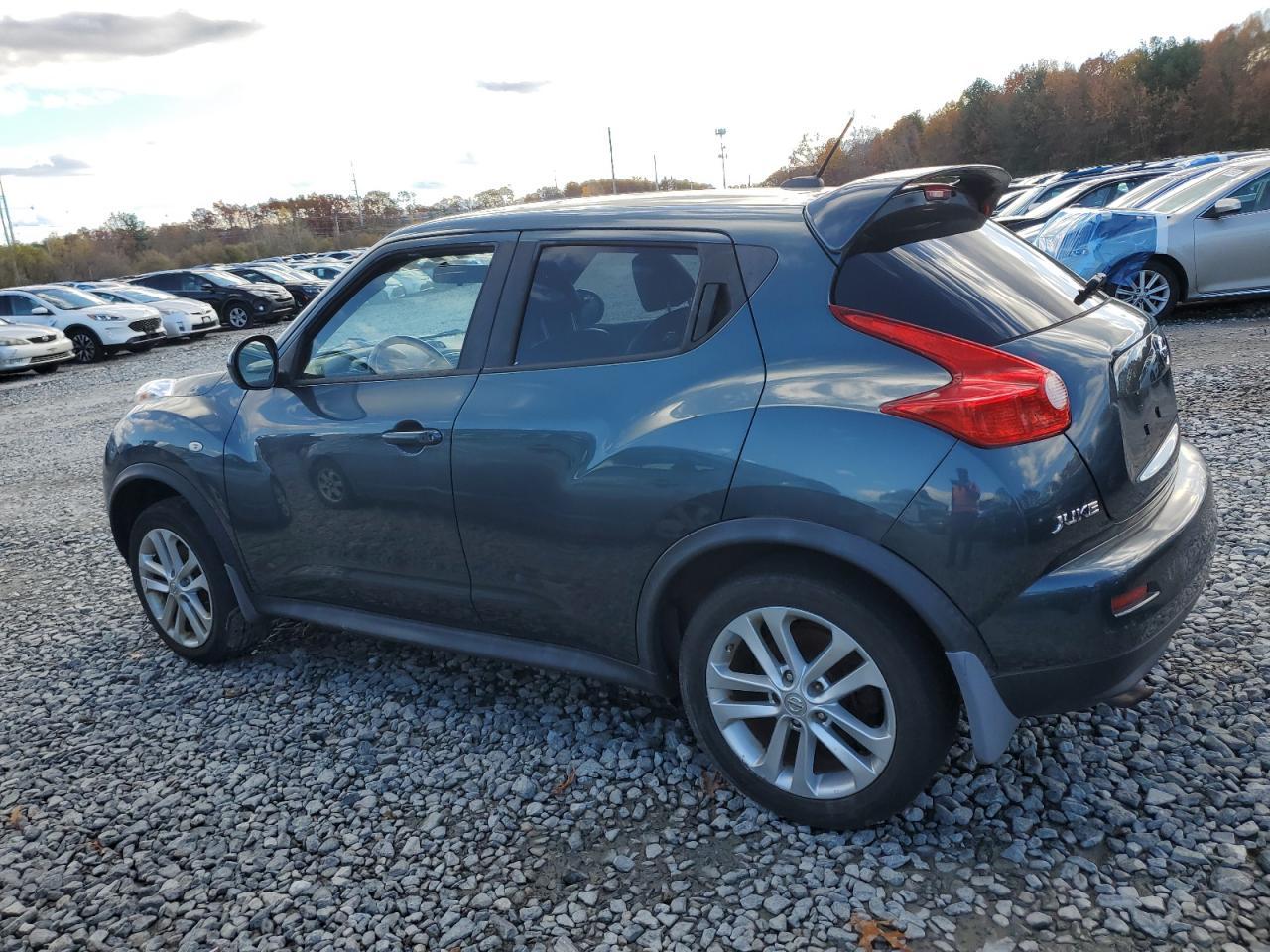 2011 Nissan Juke S - Фото 2