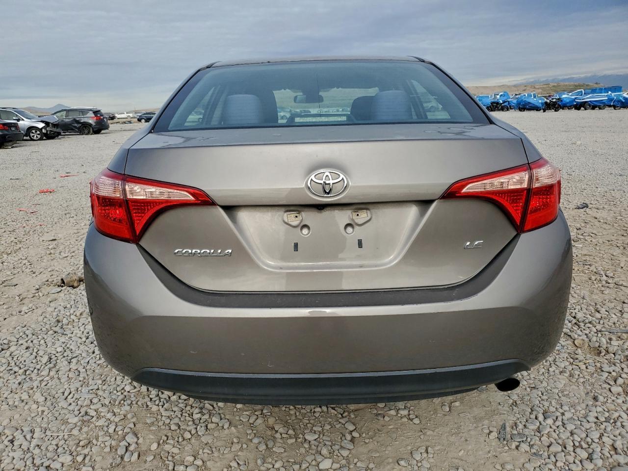 2017 Toyota Corolla L - Фото 6