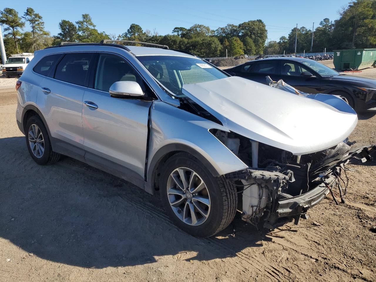 2017 Hyundai Santa Fe Se - Image 4