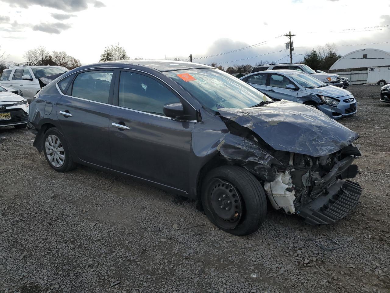 2014 Nissan Sentra S - Фото 4