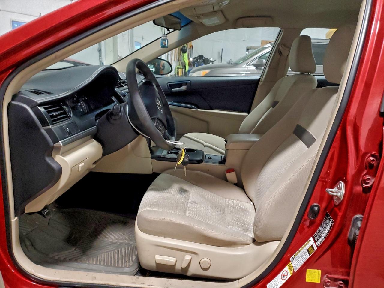 2014 Toyota Camry L - Image 7