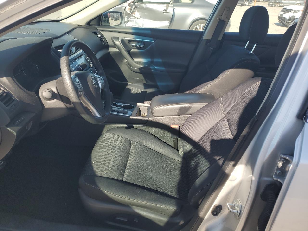 2016 Nissan Altima 2.5 - Image 7