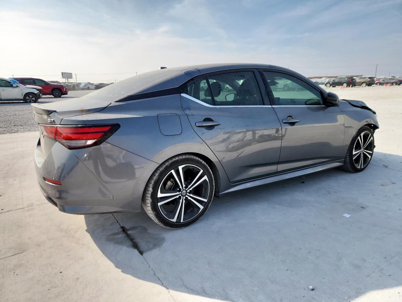 2020 Nissan Sentra Sr - Image 3