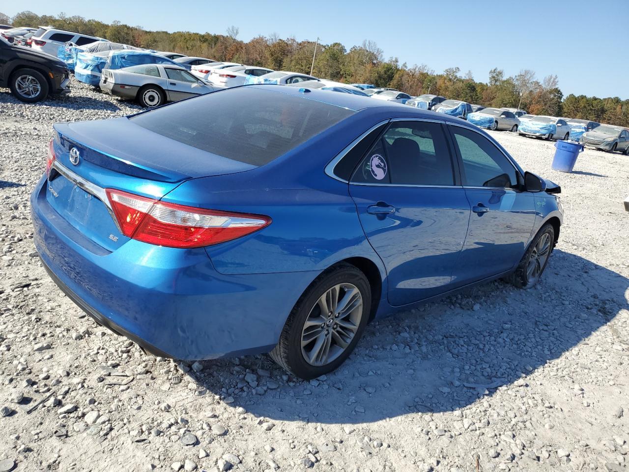 2017 Toyota Camry Le - Image 3