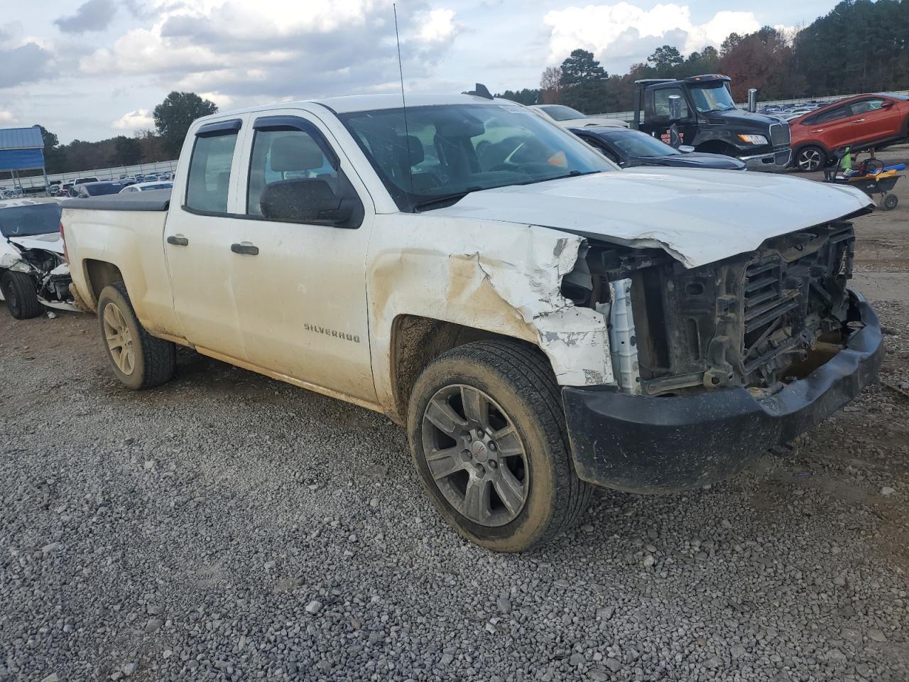 2017 Chevrolet Silverado K1500 - Фото 4