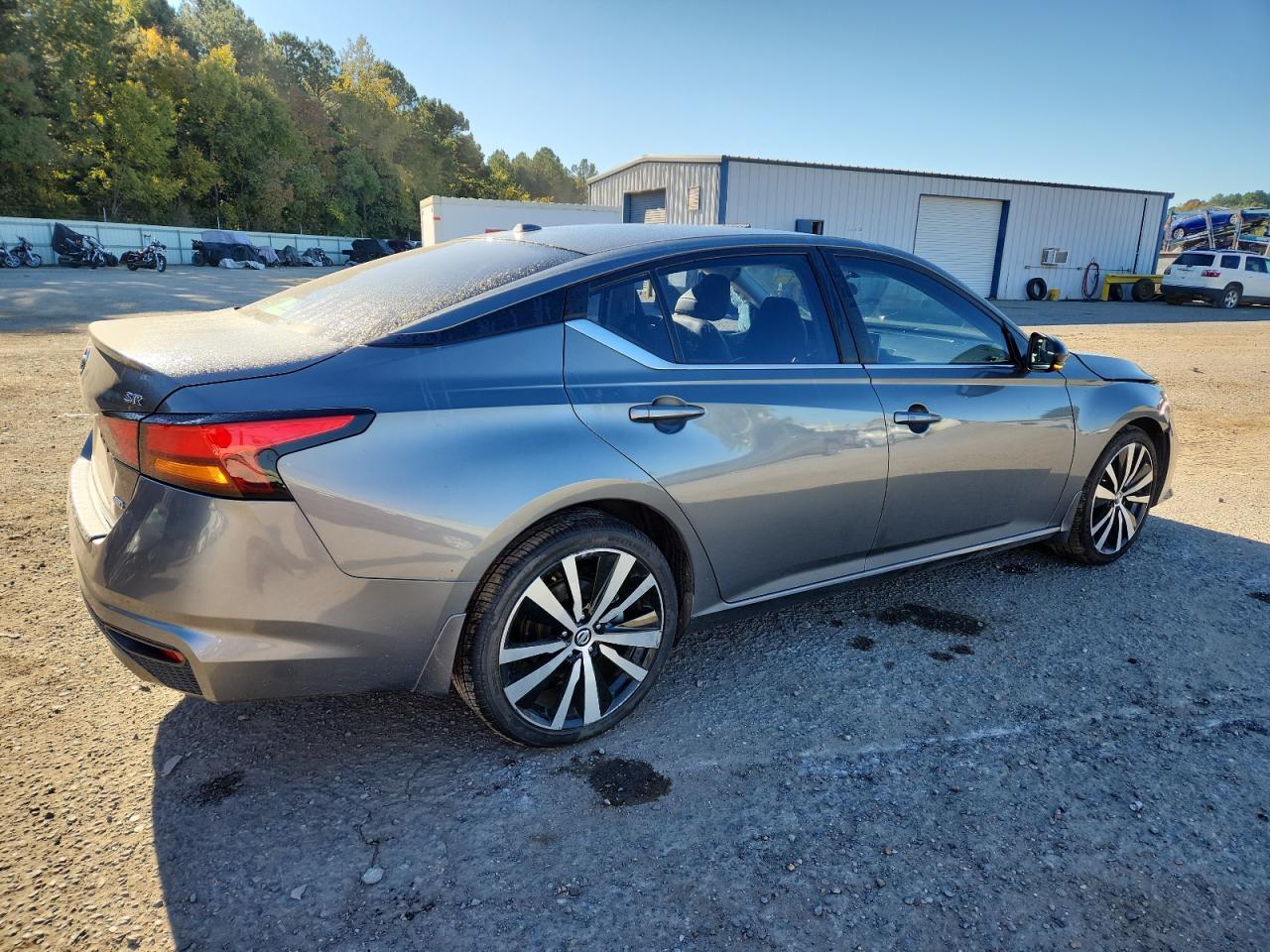 2019 Nissan Altima Sr - Фото 3