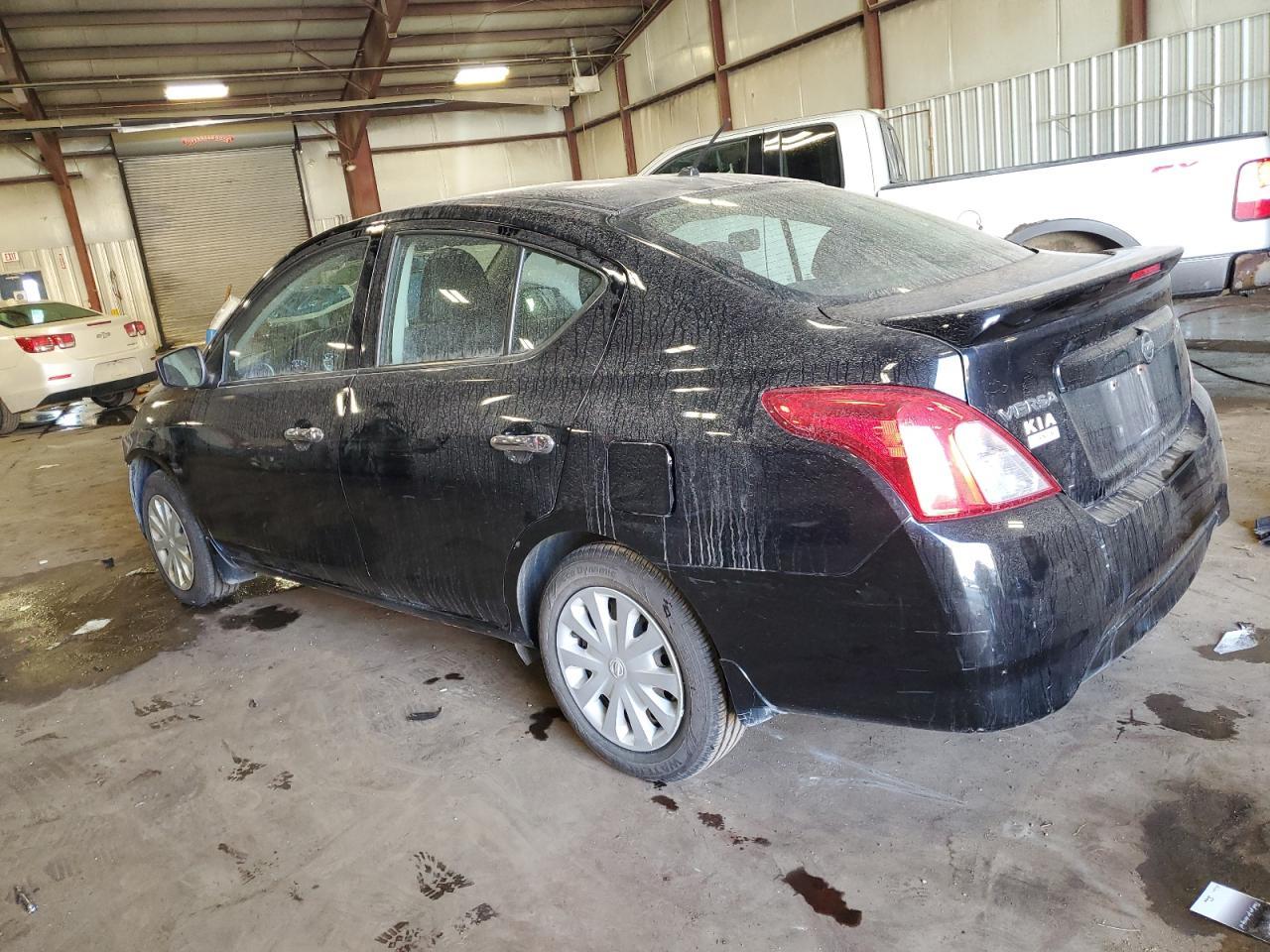 2018 Nissan Versa S - Фото 2