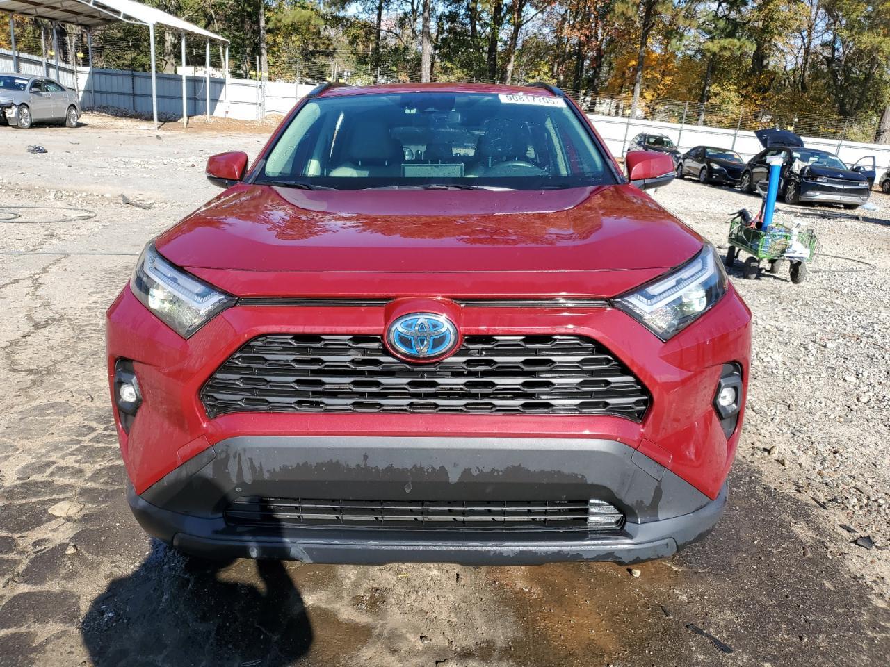 2024 Toyota Rav4 Xle Premium - Image 5