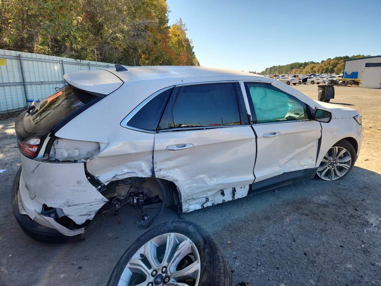 2021 Ford Edge Titanium - Фото 3