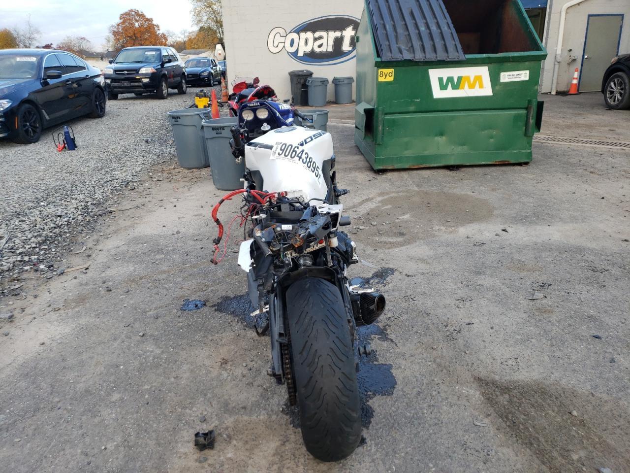 2017 Yamaha Fz09 - Фото 4