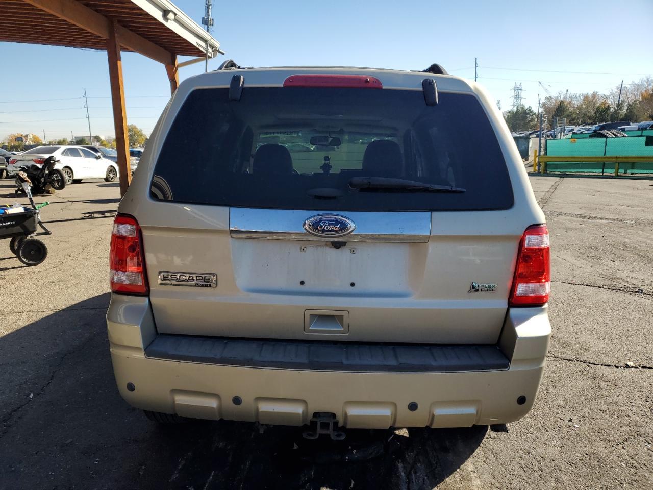 2011 Ford Escape Limited - Image 6