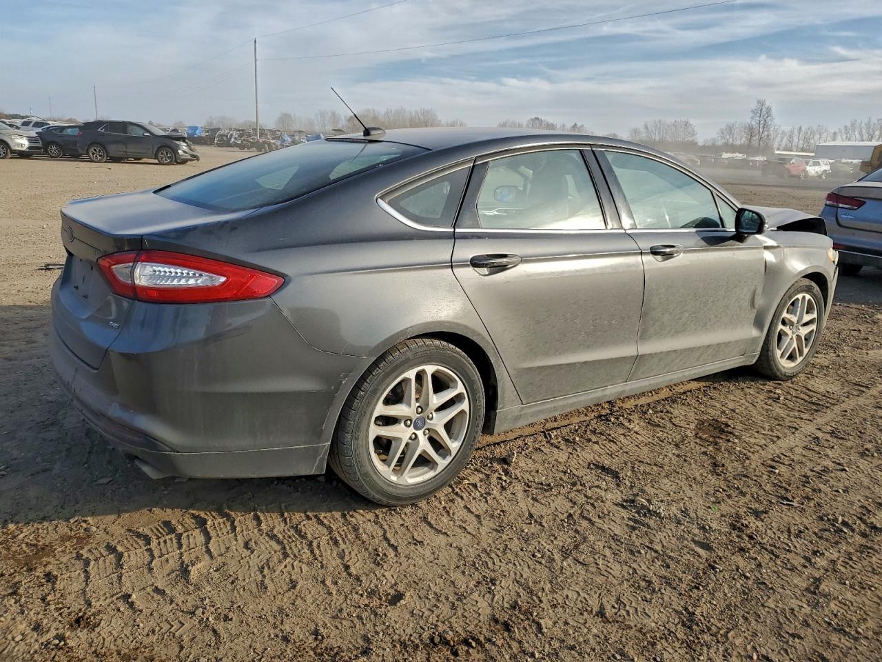2015 Ford Fusion Se - Image 3
