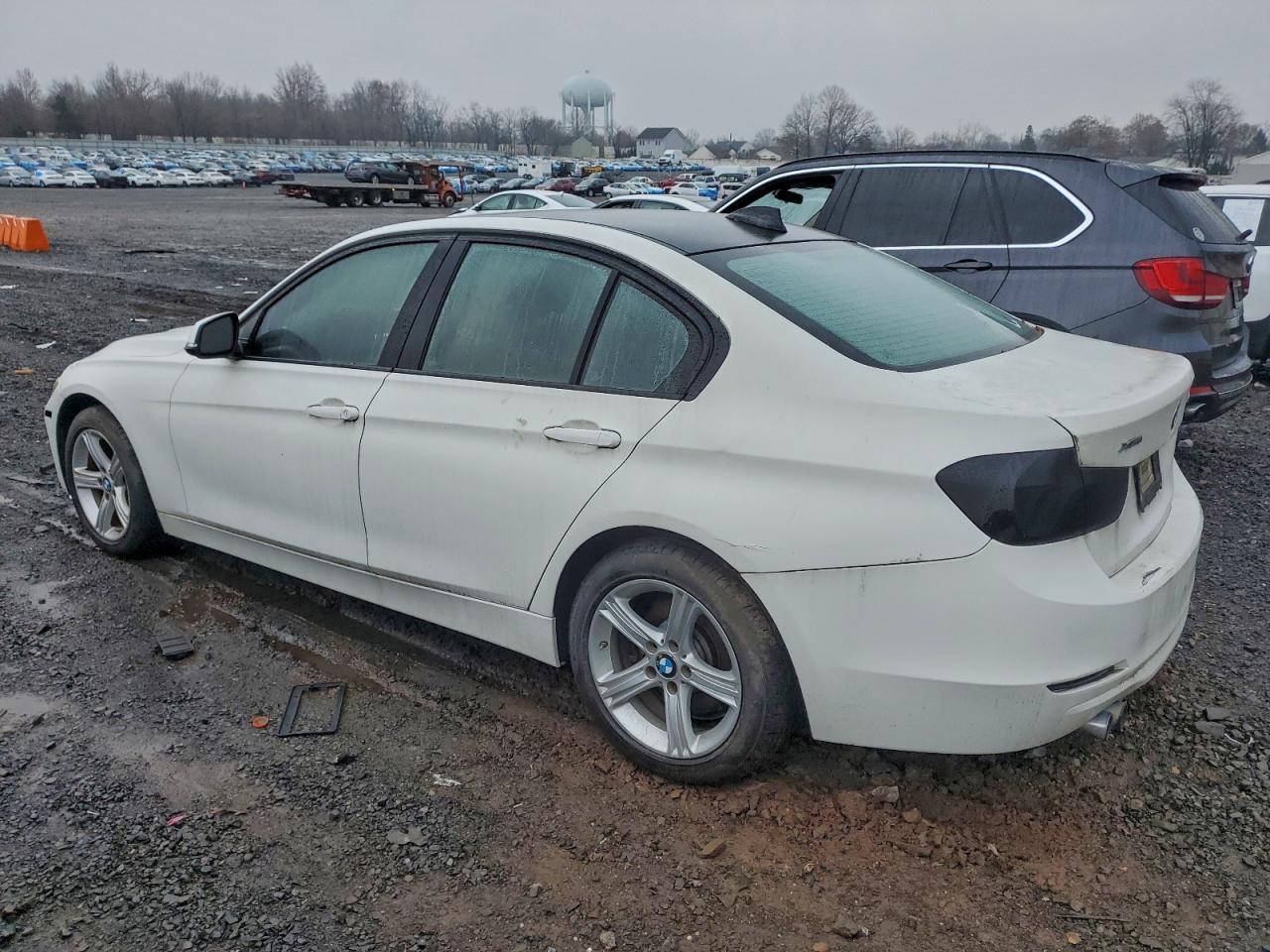 2013 BMW 328 Xi Sulev - Image 2