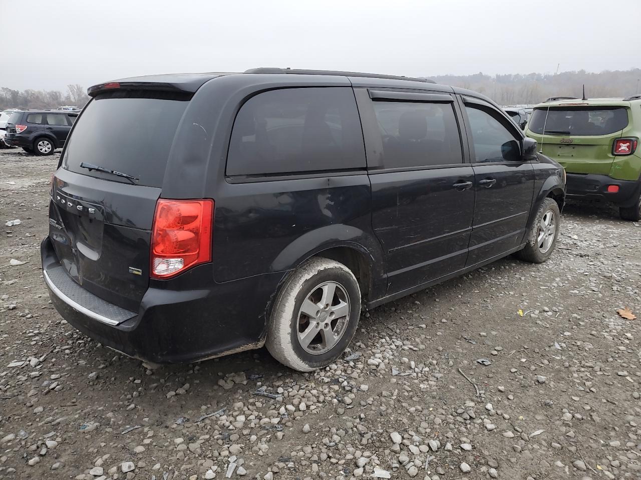 2013 Dodge Grand Caravan Sxt - Фото 3