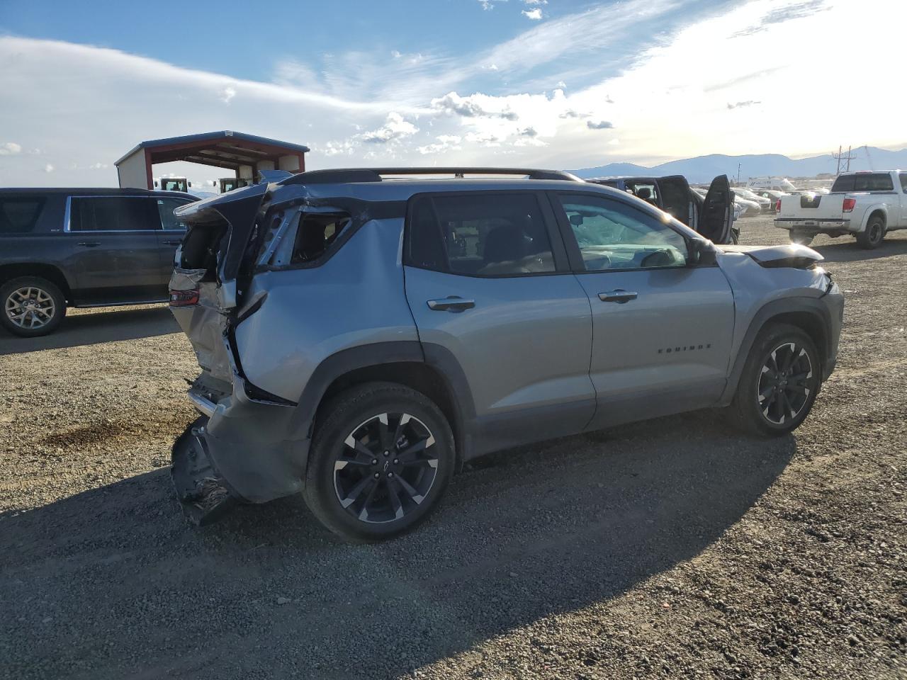 2025 Chevrolet Equinox Rs - Image 3