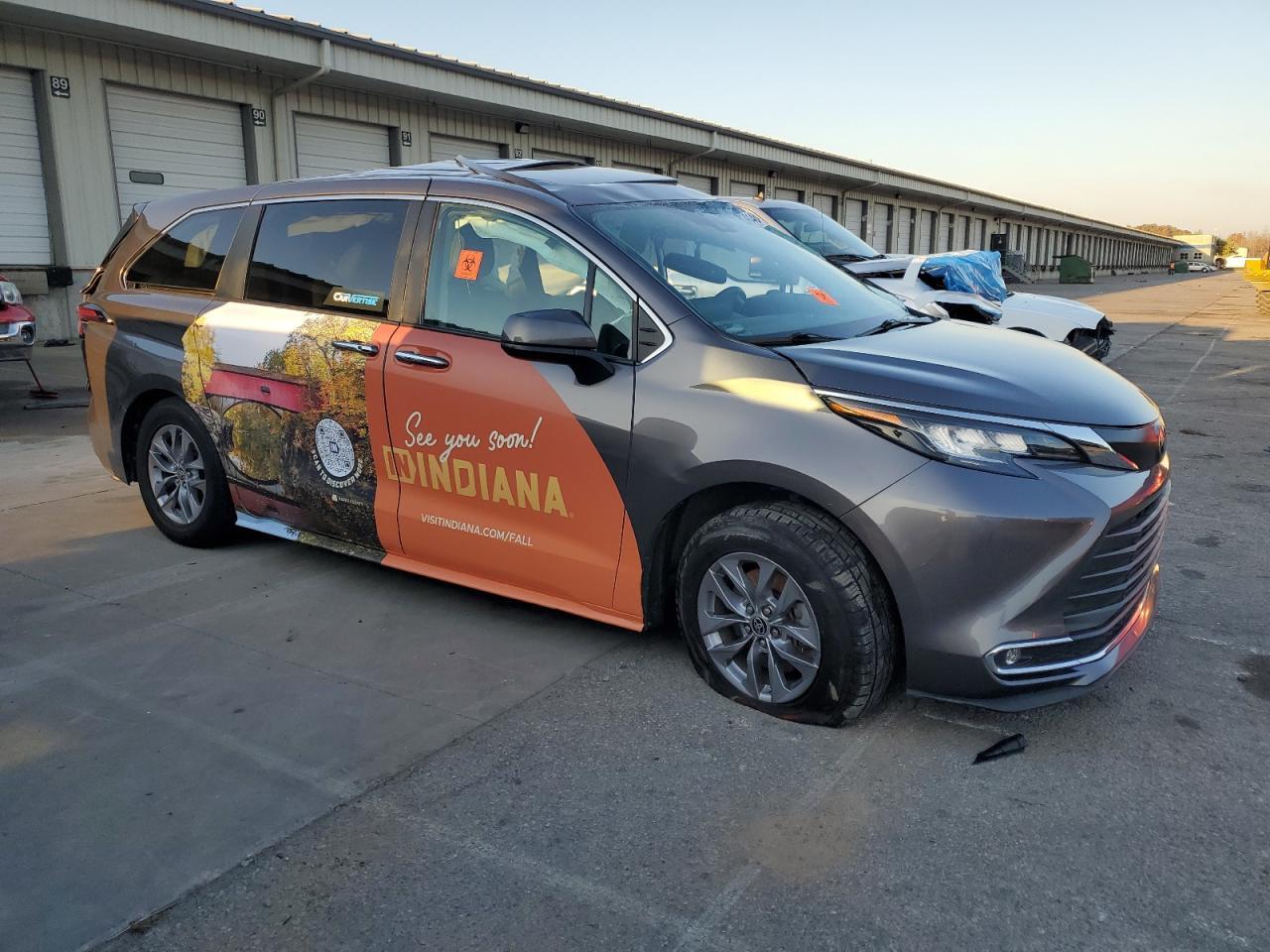 2022 Toyota Sienna Xle - Фото 4