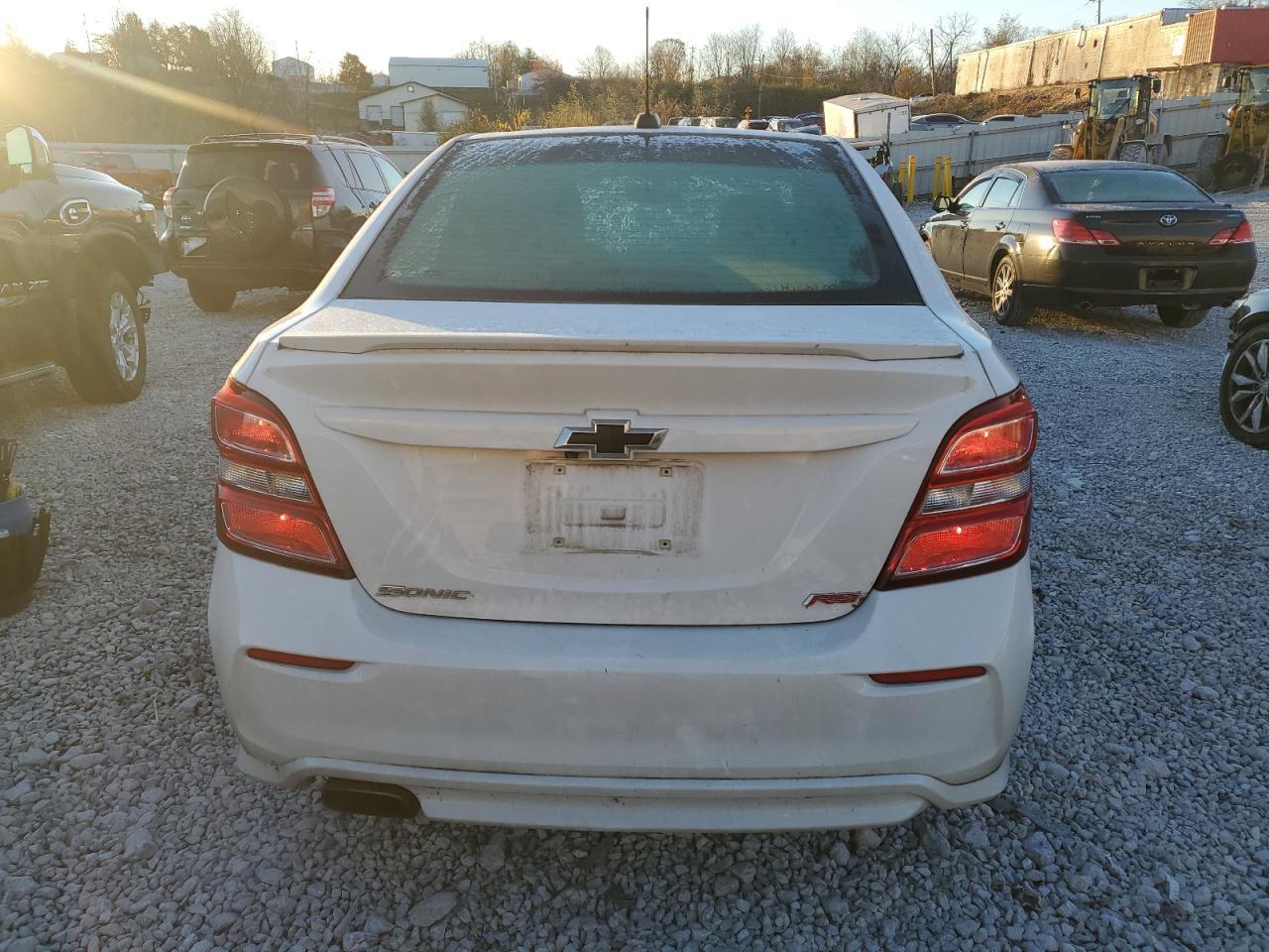 2019 Chevrolet Sonic Lt - Фото 6