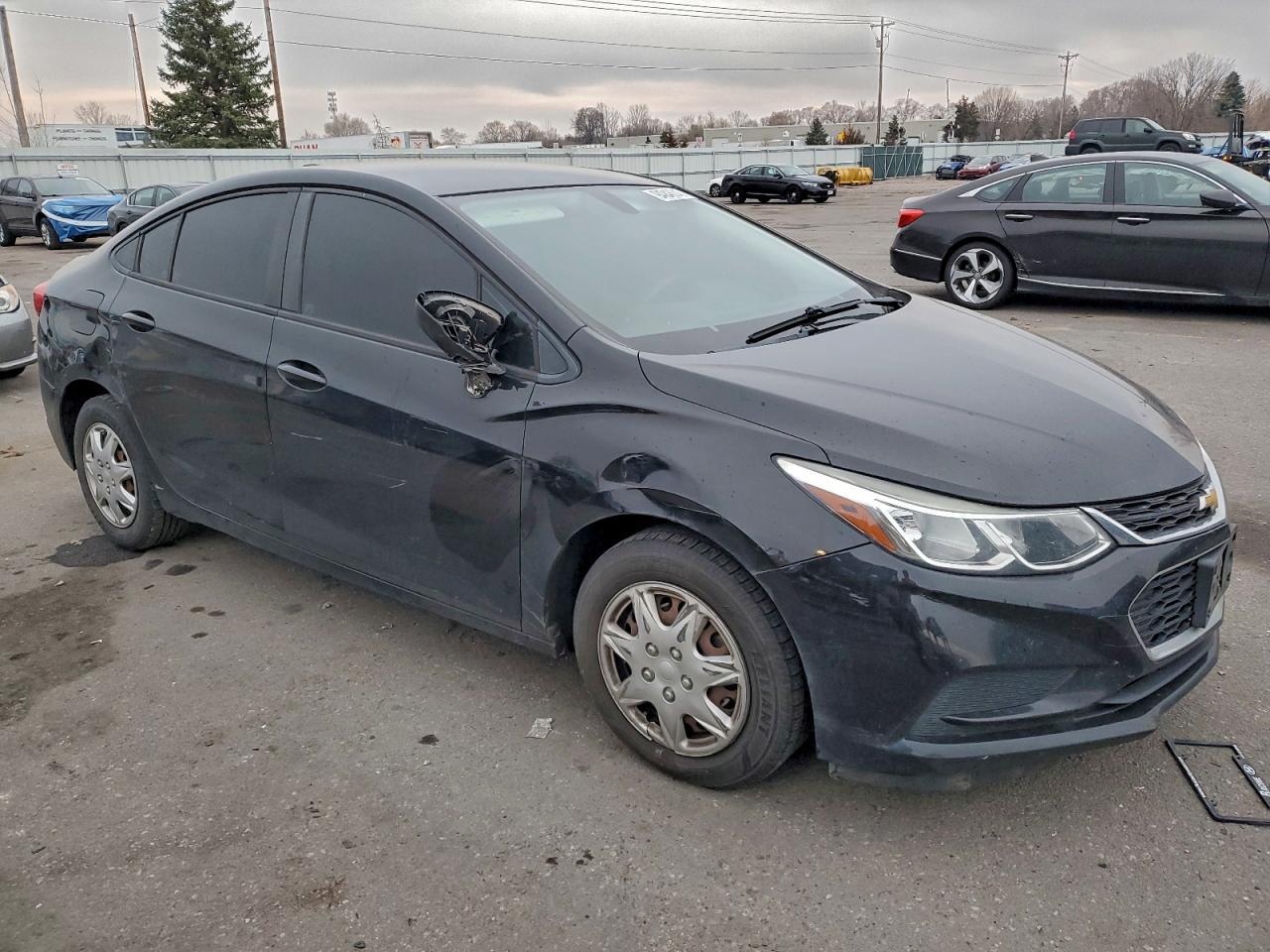 2018 Chevrolet Cruze Ls - Image 4