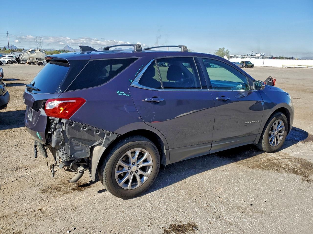 2018 Chevrolet Equinox Lt - Image 3