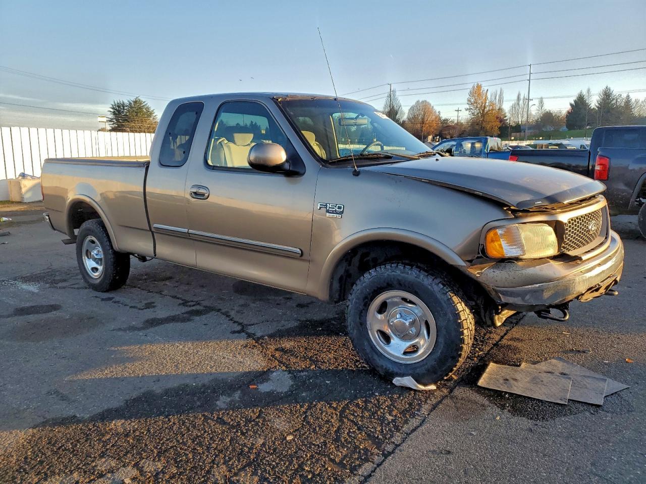 2002 Ford F150 - Image 4