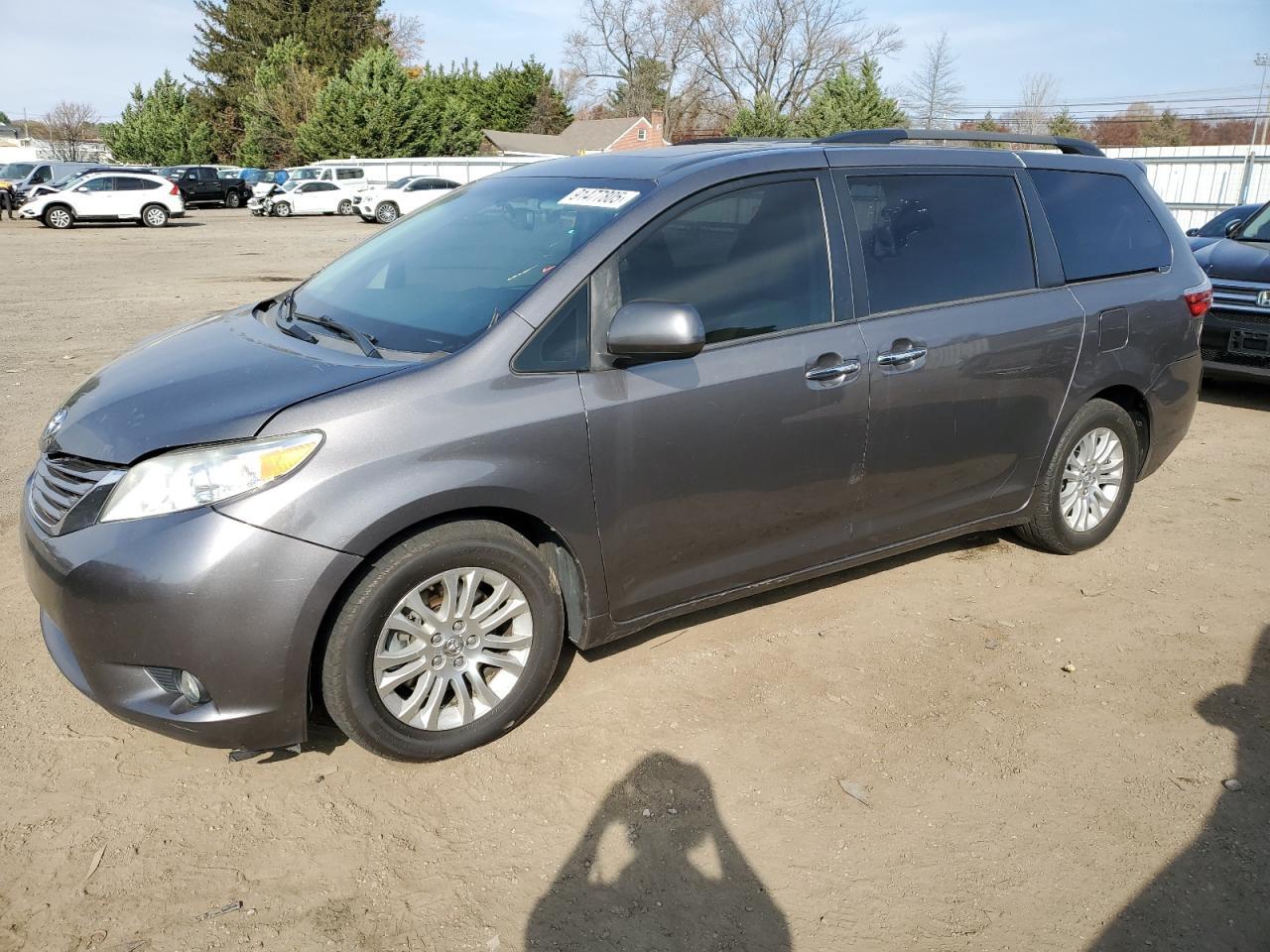 2017 Toyota Sienna Xle