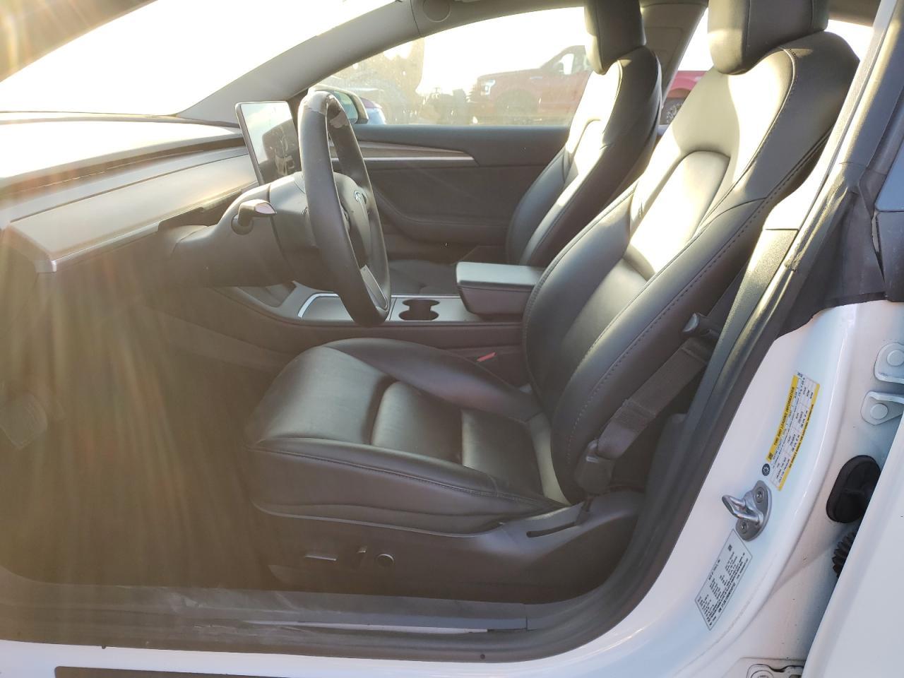 2022 Tesla Model 3 - Фото 7