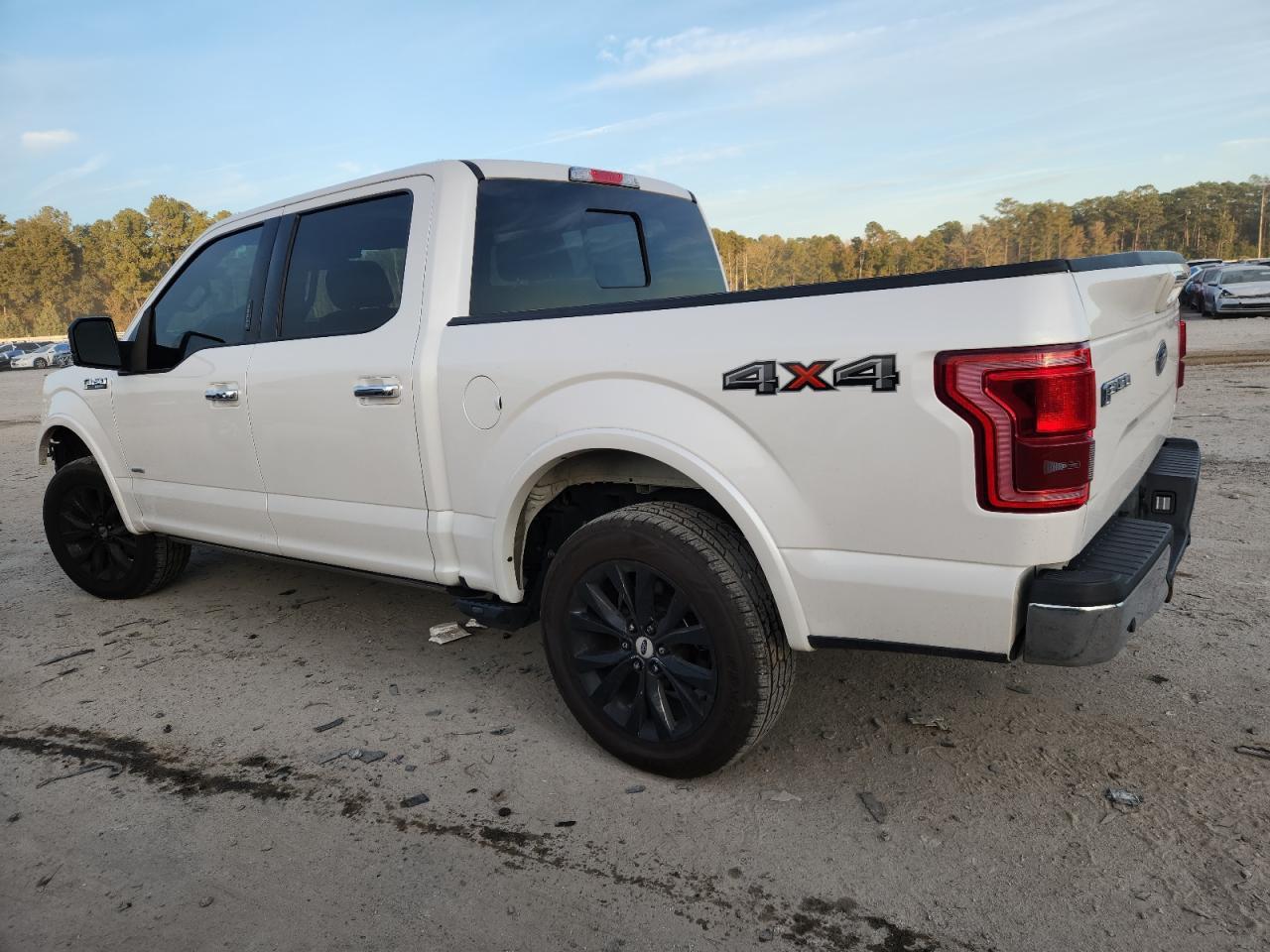2017 Ford F150 Supercrew - Фото 2