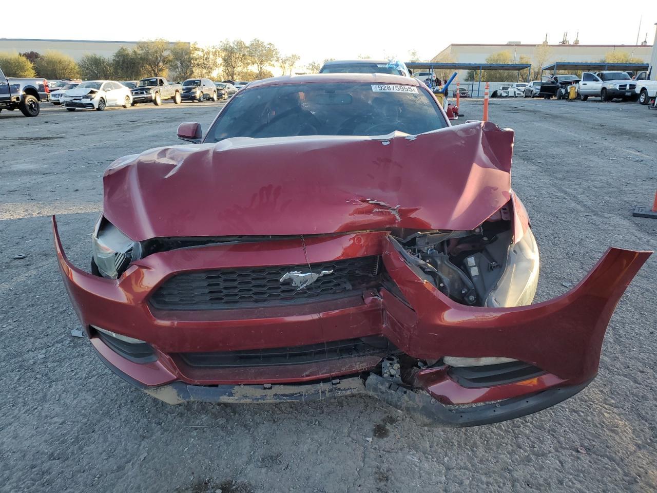 2015 Ford Mustang - Фото 5