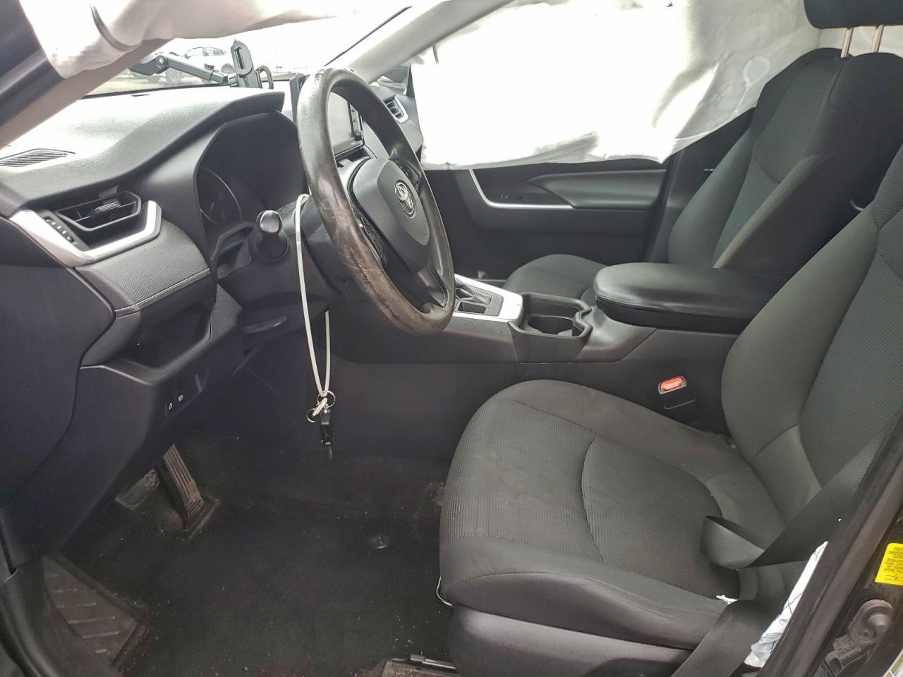 2021 Toyota Rav4 Le - Фото 7