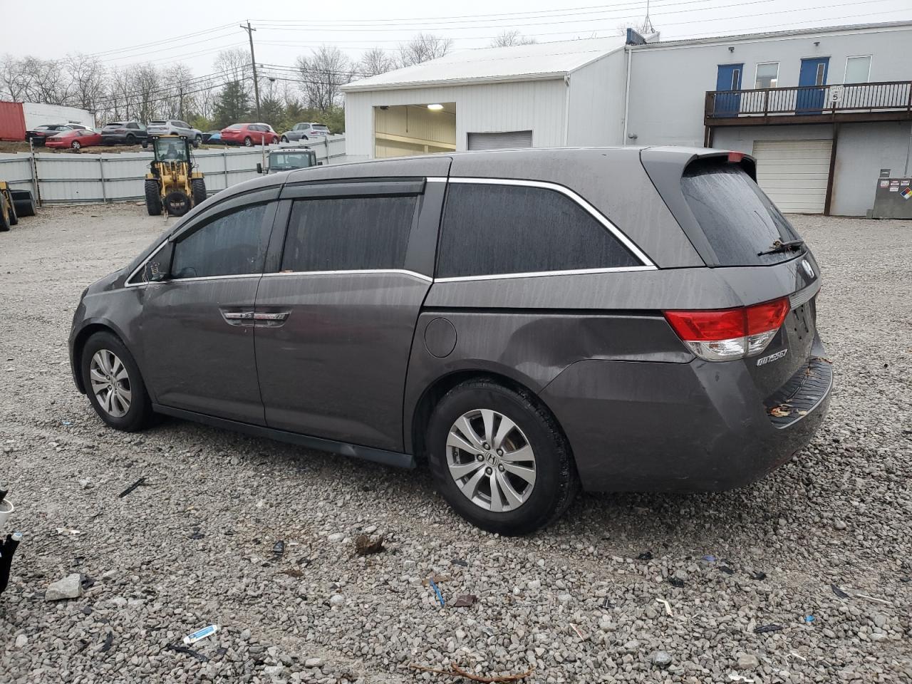 2016 Honda Odyssey Ex - Image 2