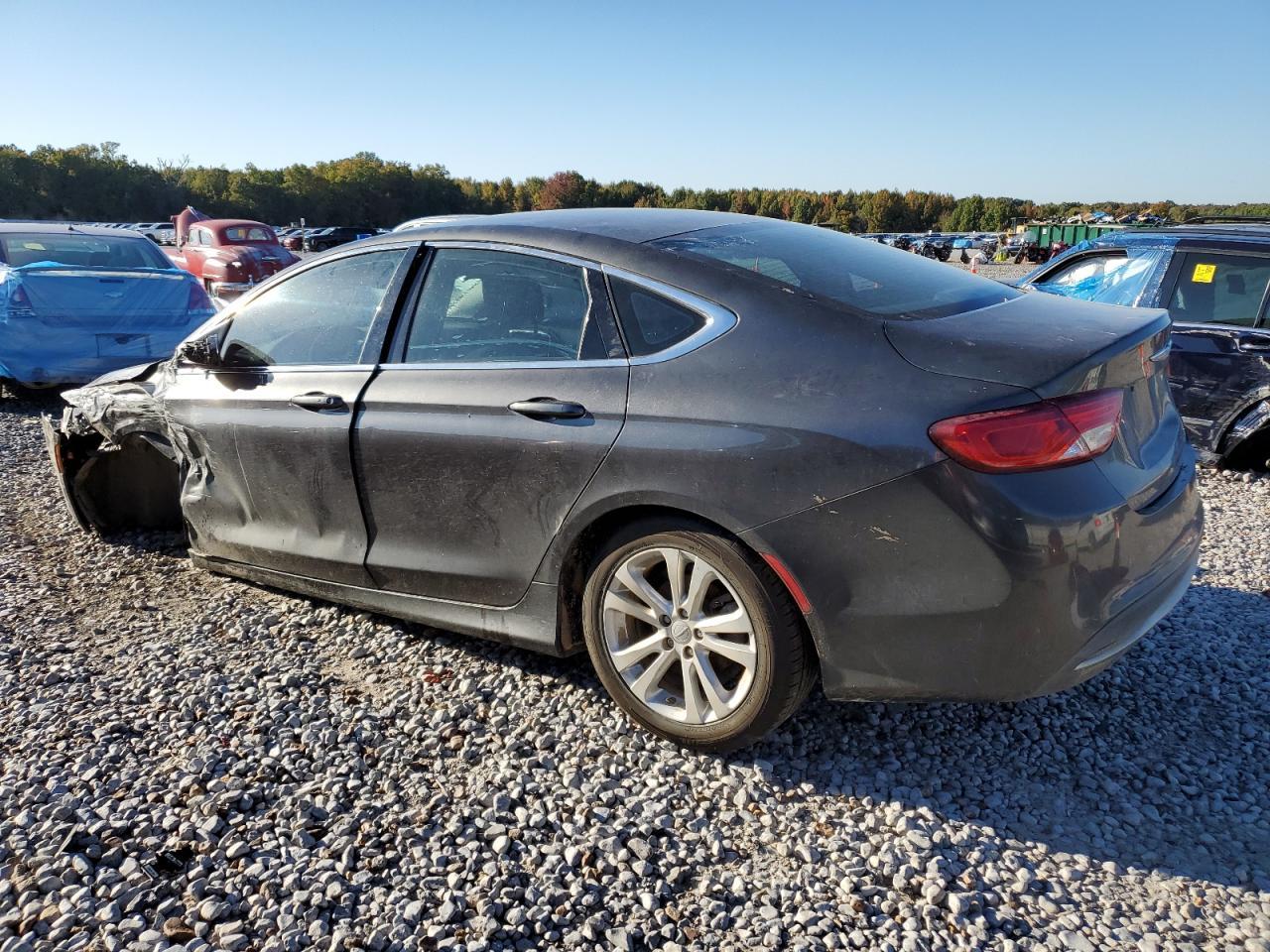 2016 Chrysler 200 Limited - Image 2
